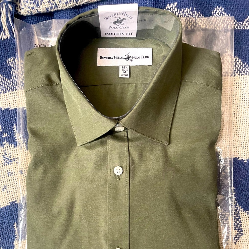 U.S. Polo Association Men’s dress shirt (medium)